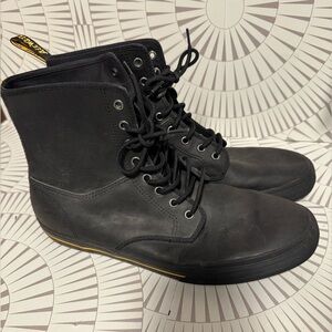 Dr. Martens Winsted Black Leather Men’s Lace Up Boot US Size‎ 12